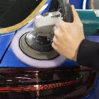 Отполировать автомобиль